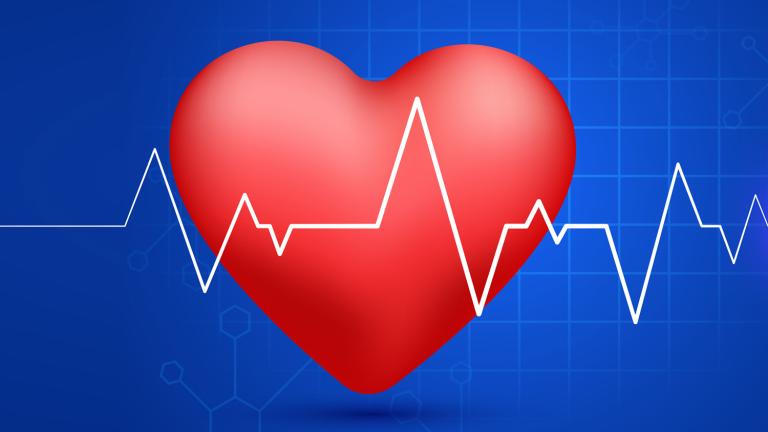 Corazón con electrocardiograma