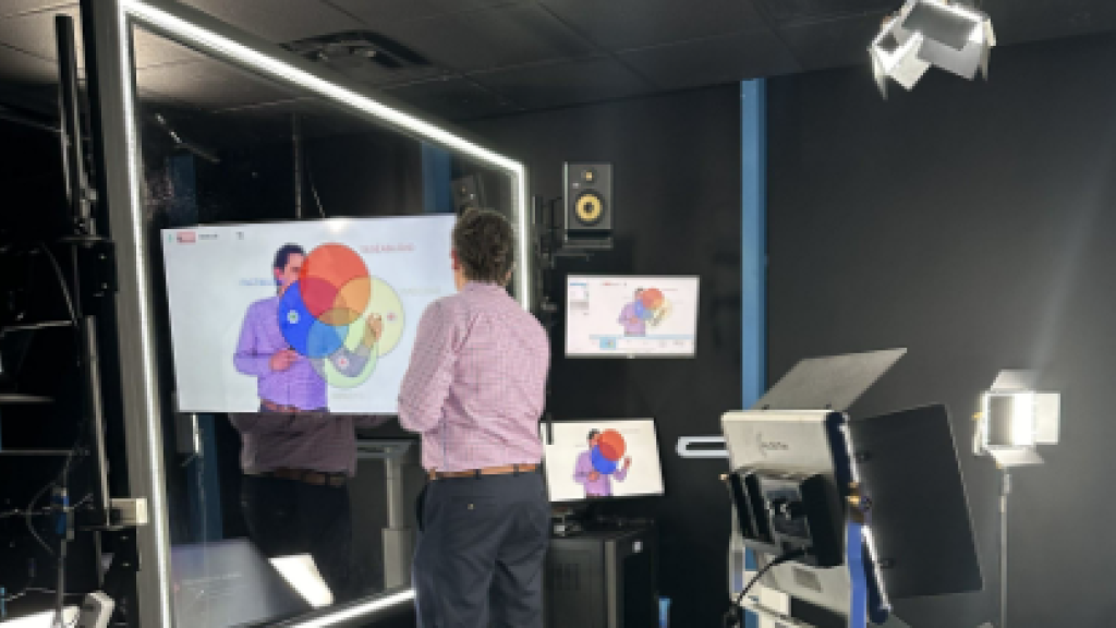 Descubre AdViS: lo más nuevo en la producción de video educativo avanzado